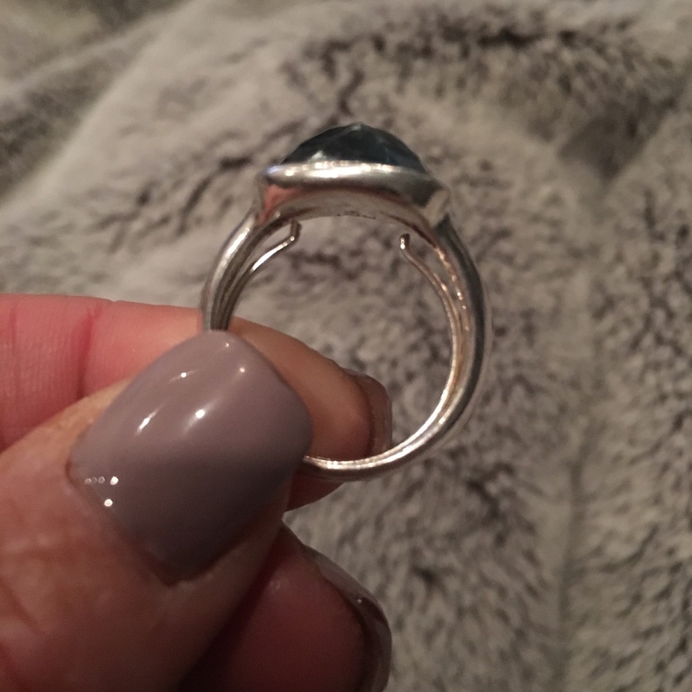 Ring - Picture 4 of 5